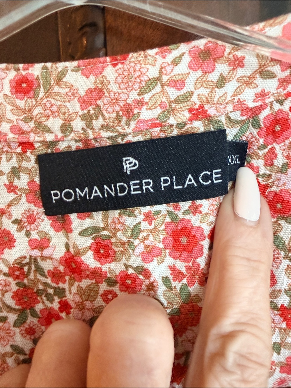 Pomander Place EUC Plus Size
XXL Tuckernuck Kenzo
Smocked sleeve retail $128 - Picture 2 of 9